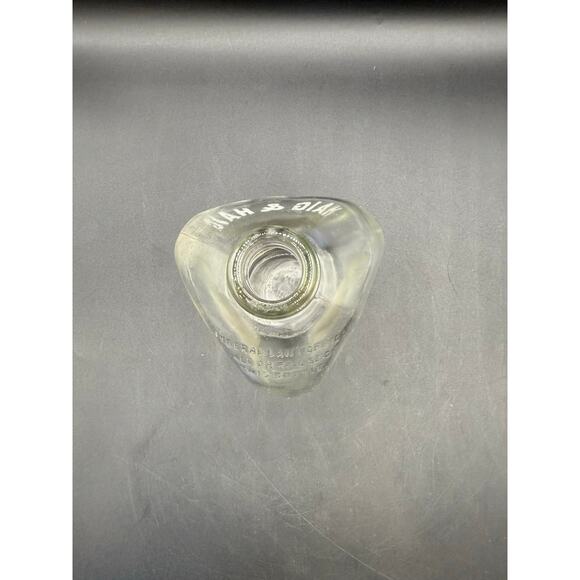 Vintage Haig & Haig pinch scotch whiskey bottle - Picture 6 of 7